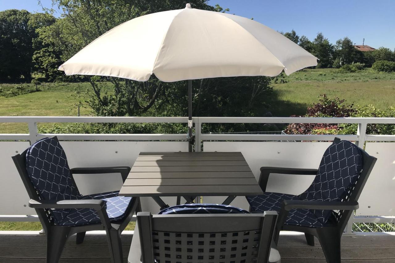 Ferienwohnung In Ruhiger Lage Und Mit Balkon - Ferienhaus Solamar Fewo Og Breege Exterior photo